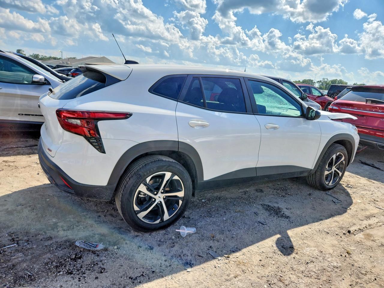 2025 CHEVROLET TRAX 1RS — снимка 3