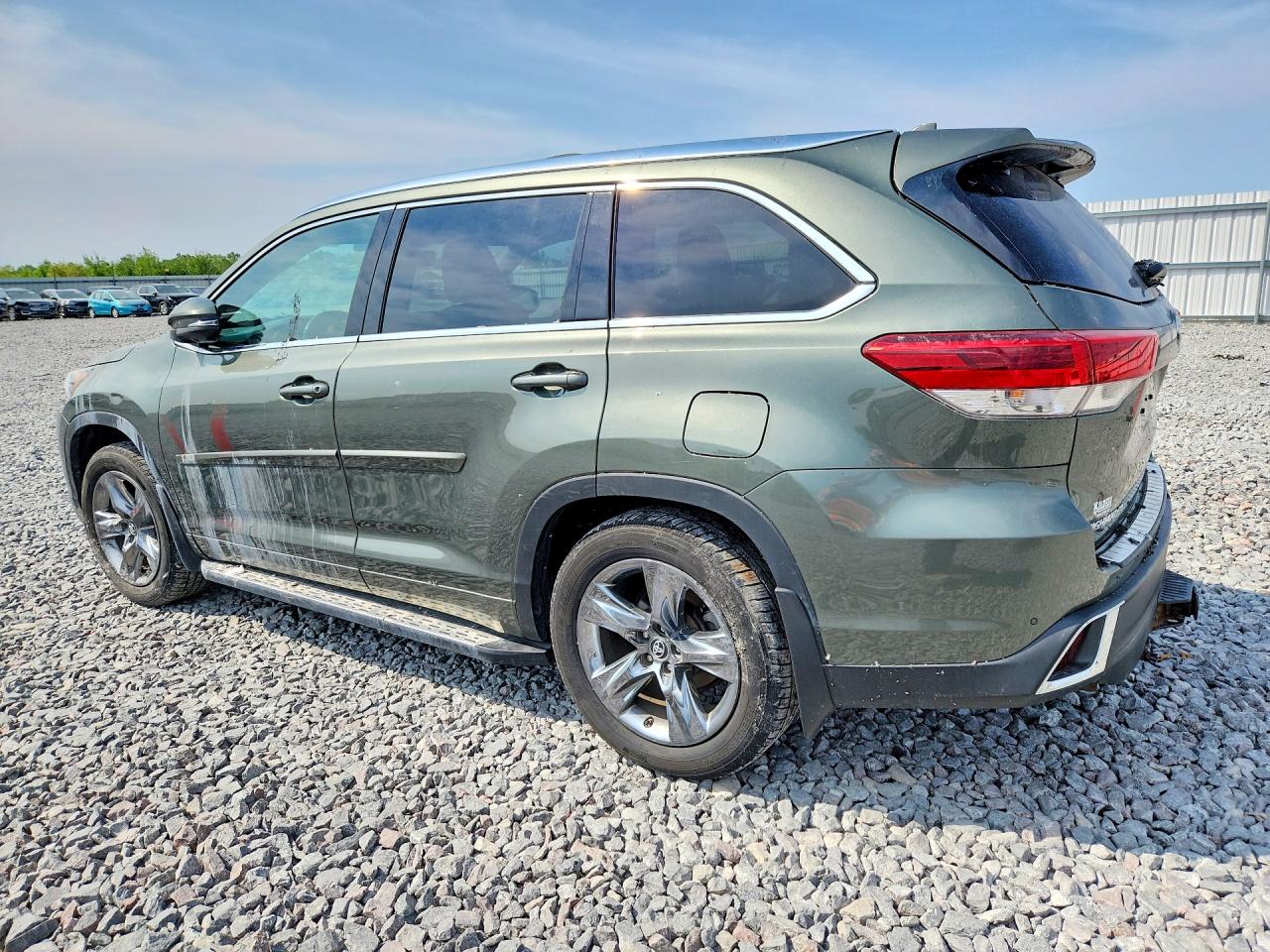 2019 TOYOTA HIGHLANDER LIMITED PLATINUM — снимка 2
