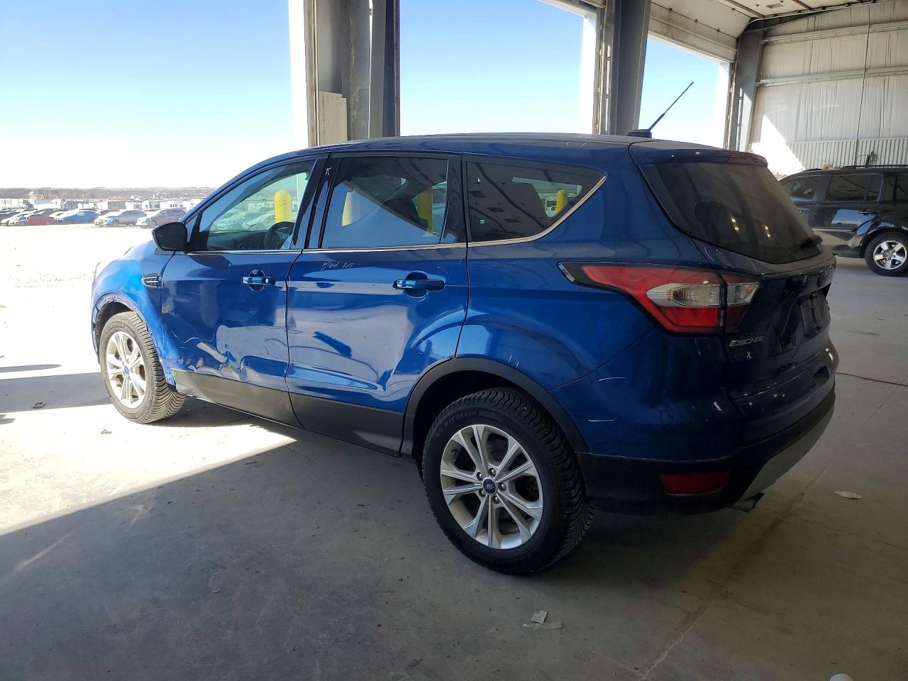 2017 FORD ESCAPE SE — снимка 2