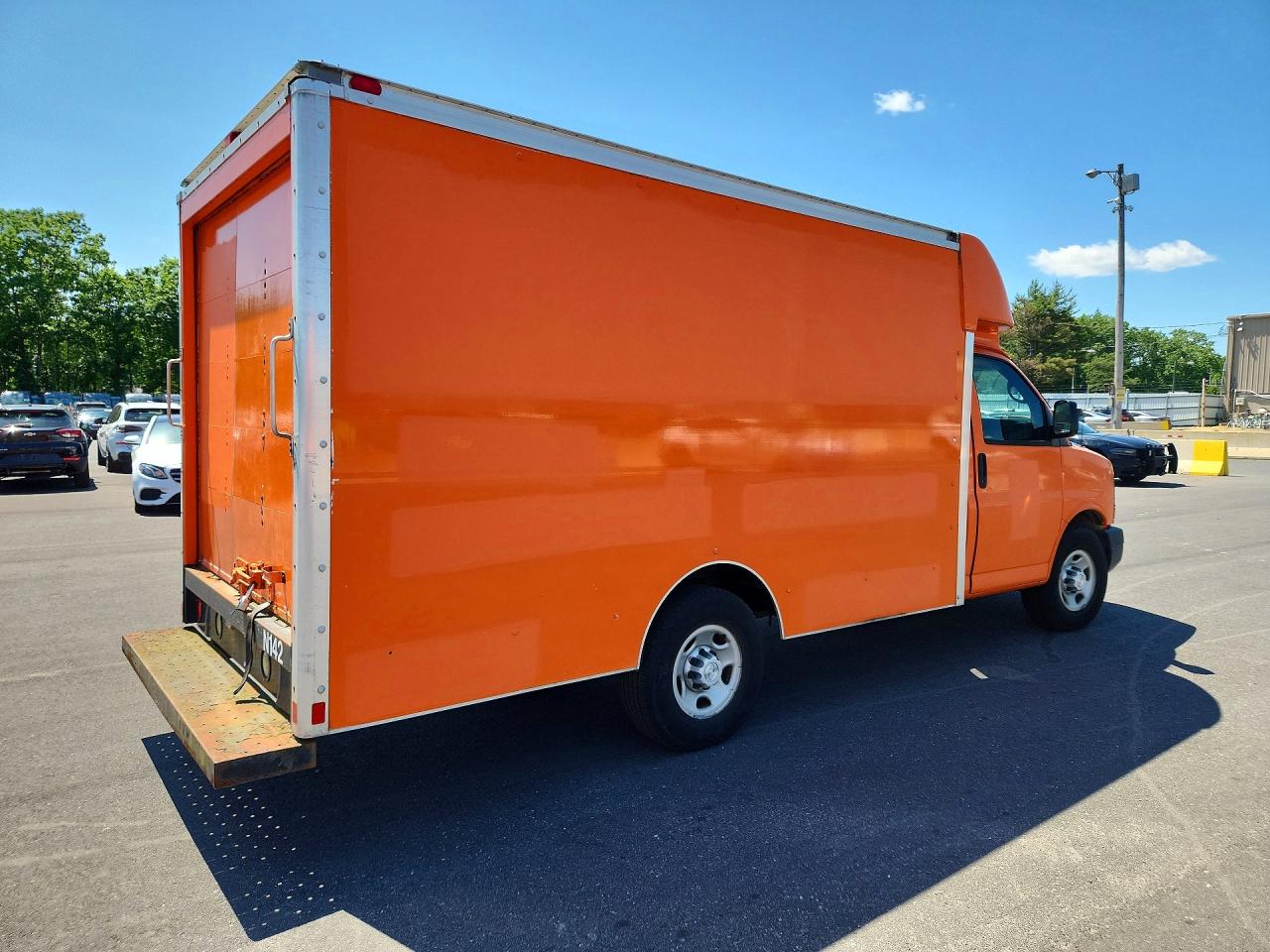 2015 CHEVROLET EXPRESS G3500 — снимка 3
