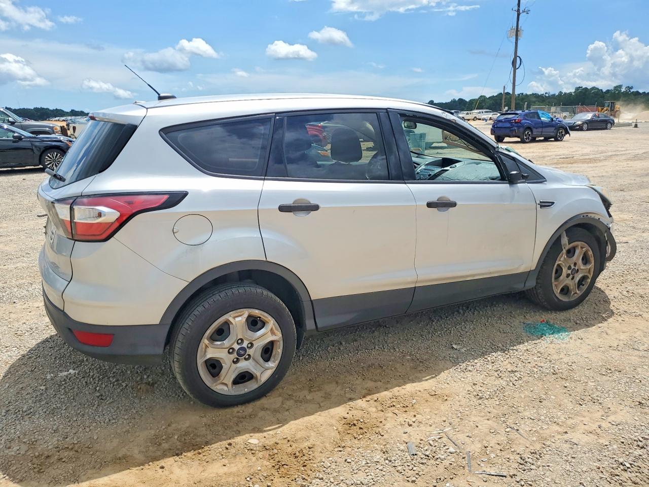 2017 FORD ESCAPE S — снимка 3