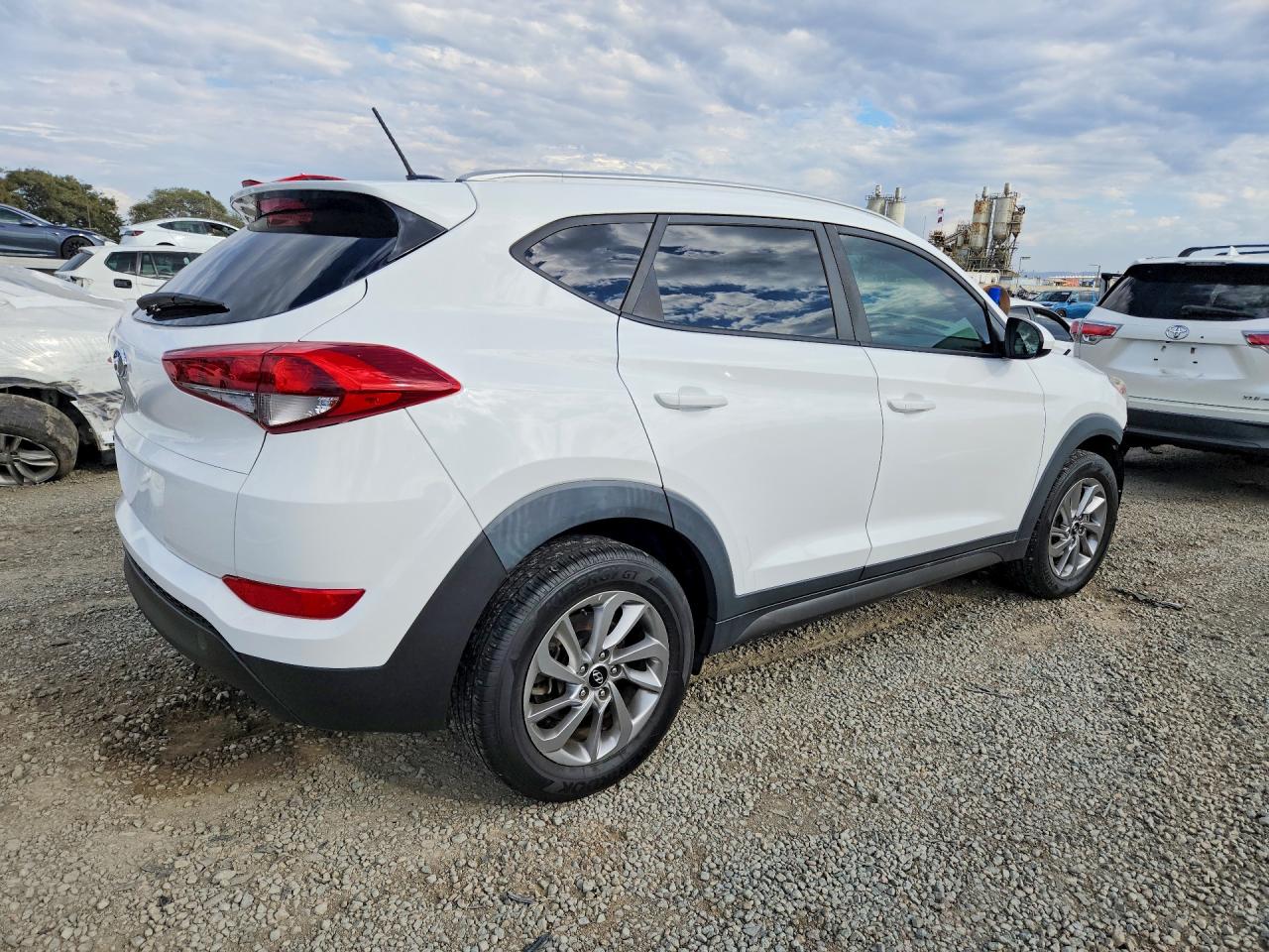 2016 HYUNDAI TUCSON SE — снимка 3