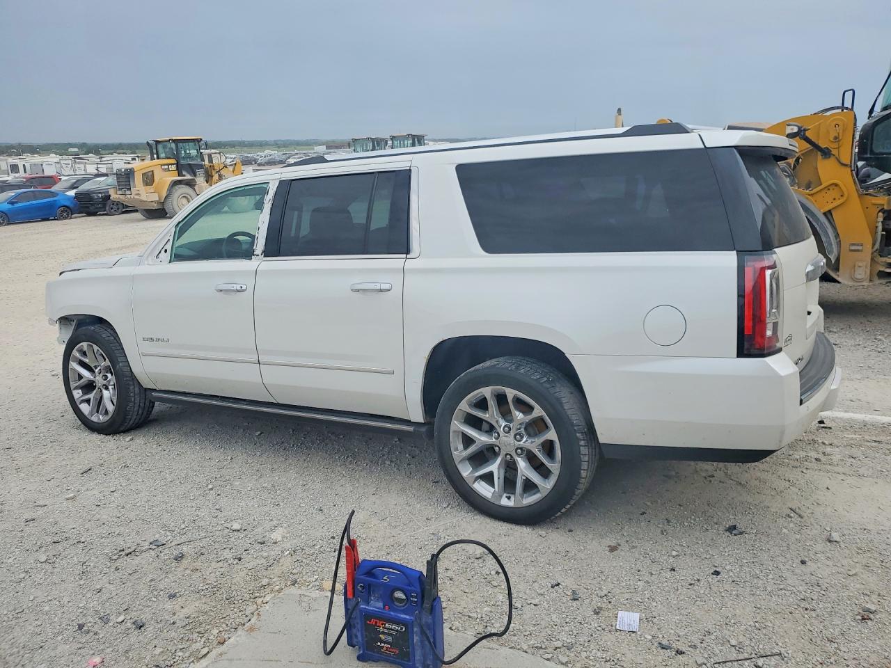 2018 GMC YUKON XL DENALI — снимка 2
