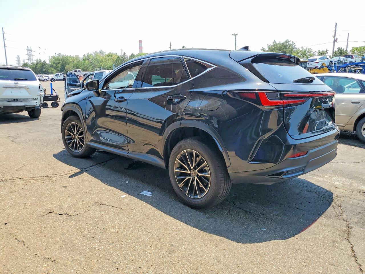 2025 LEXUS NX 350H PREMIUM — снимка 2