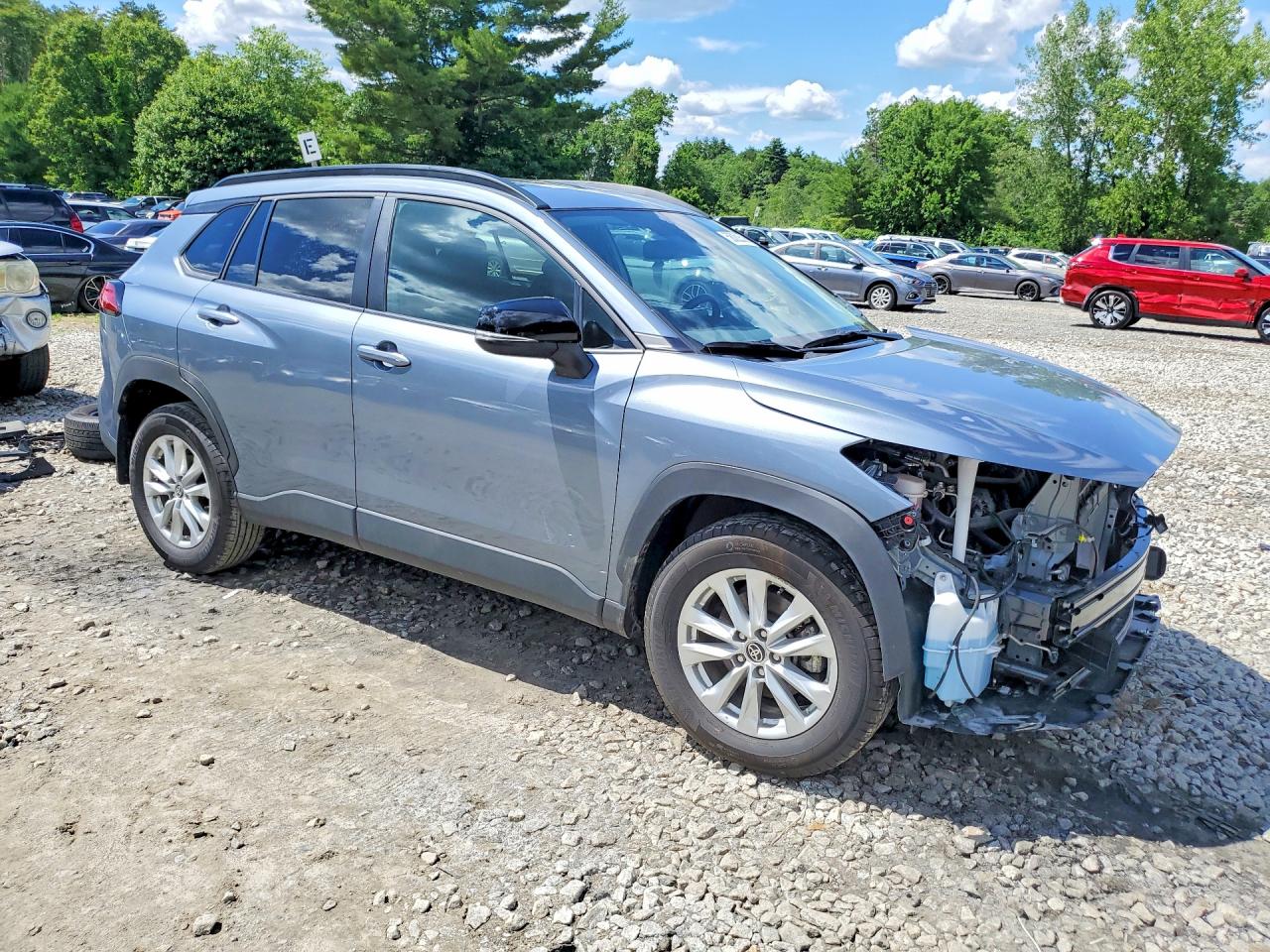2025 TOYOTA COROLLA CROSS LE — снимка 4