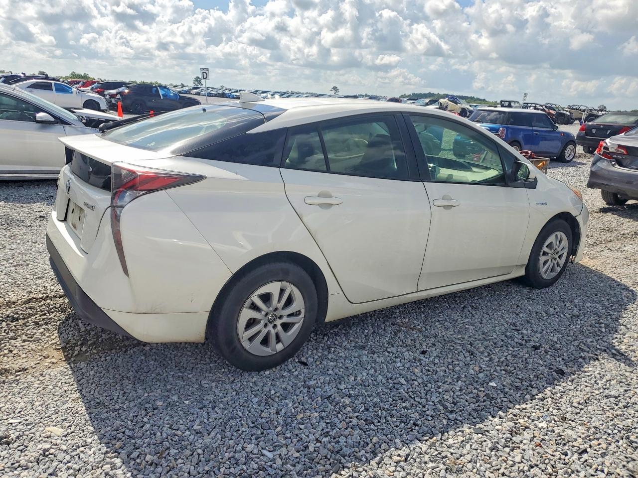 2016 TOYOTA PRIUS TWO — снимка 3