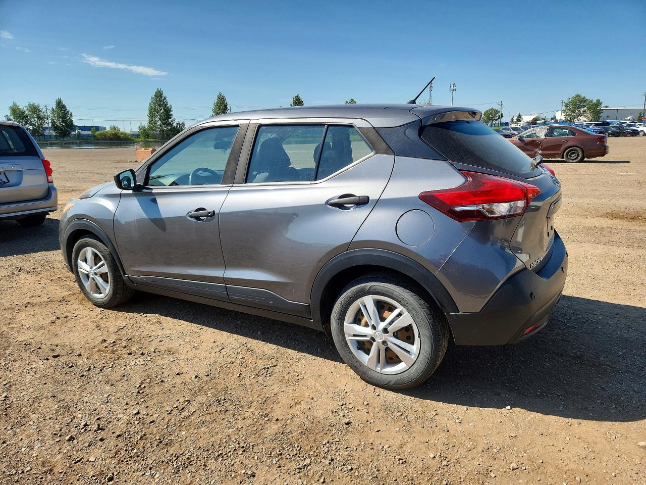 2020 NISSAN KICKS S — снимка 2