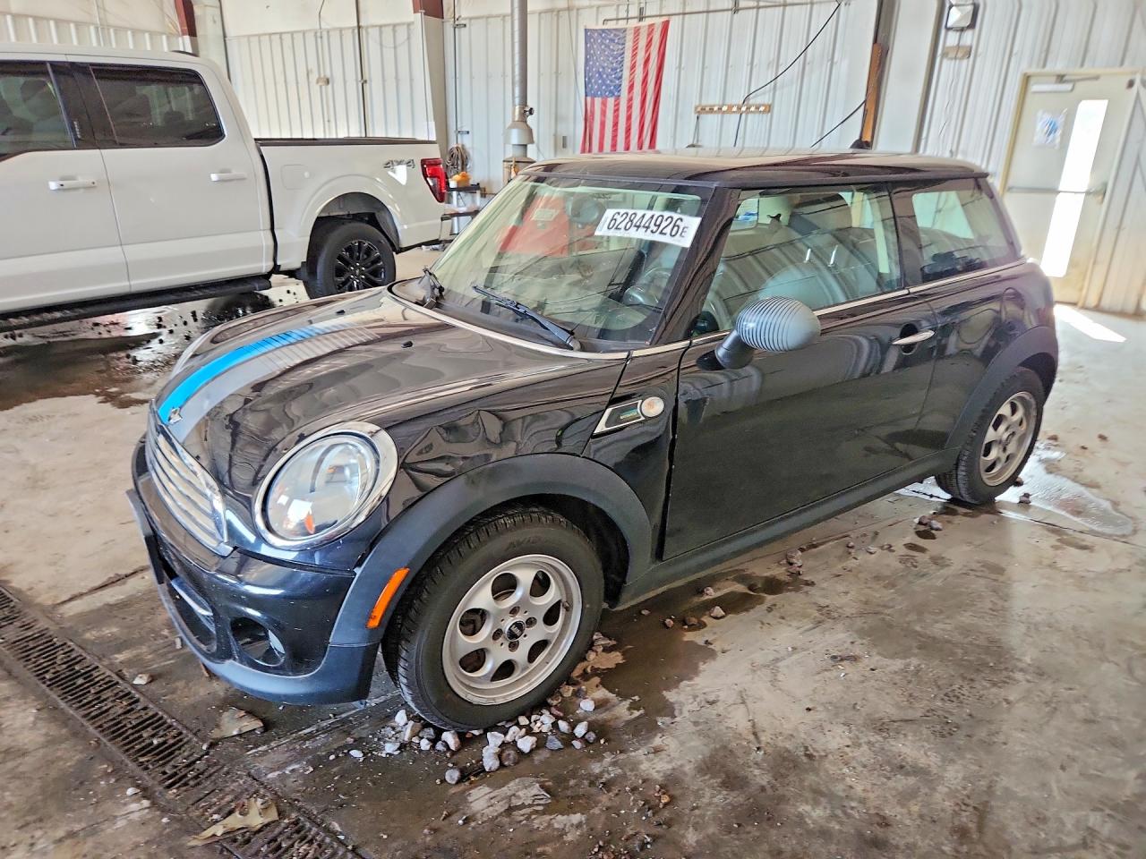 2013 MINI COOPER