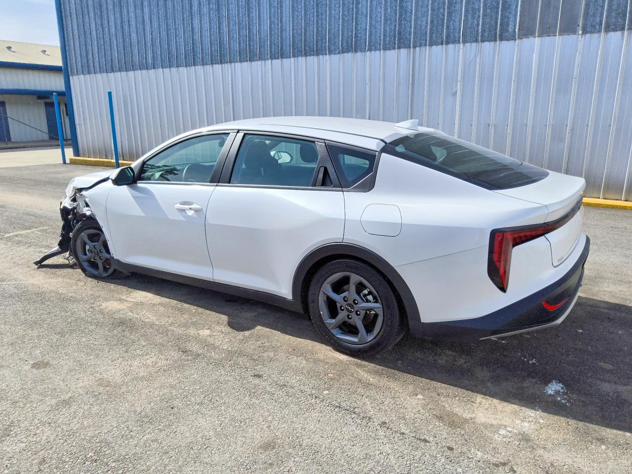 2026 KIA K4 LXS — снимка 2