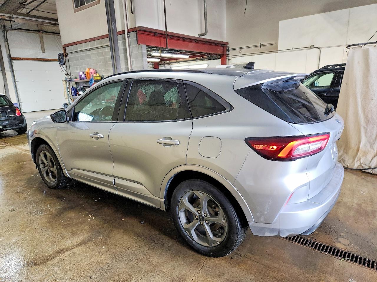 2024 FORD ESCAPE ST LINE — снимка 2