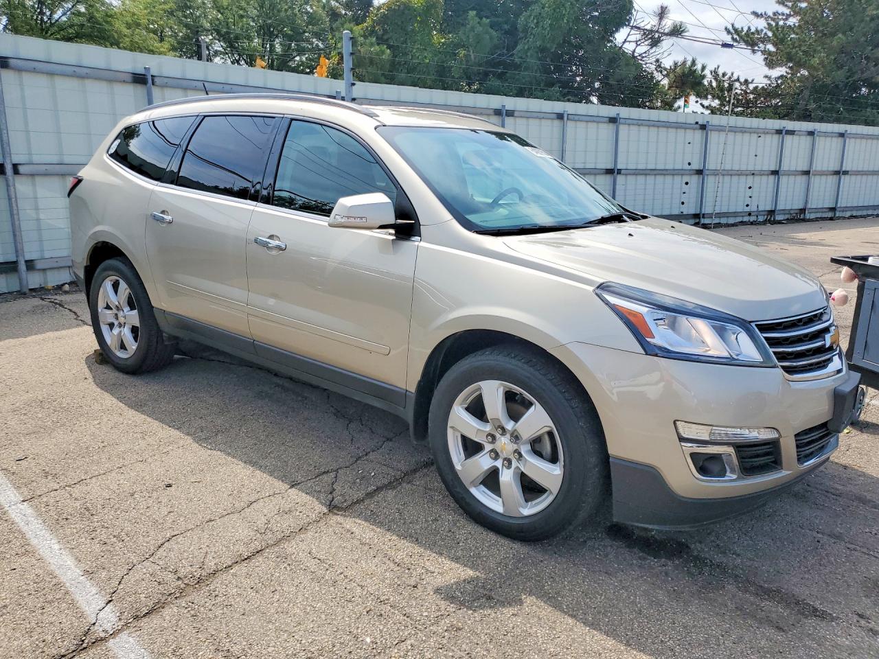 2017 CHEVROLET TRAVERSE LT — снимка 4