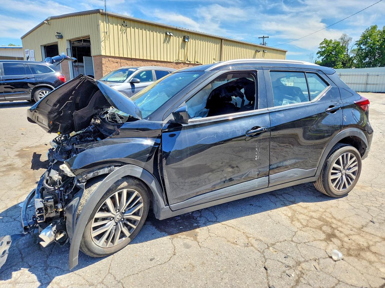 2021 NISSAN KICKS SV