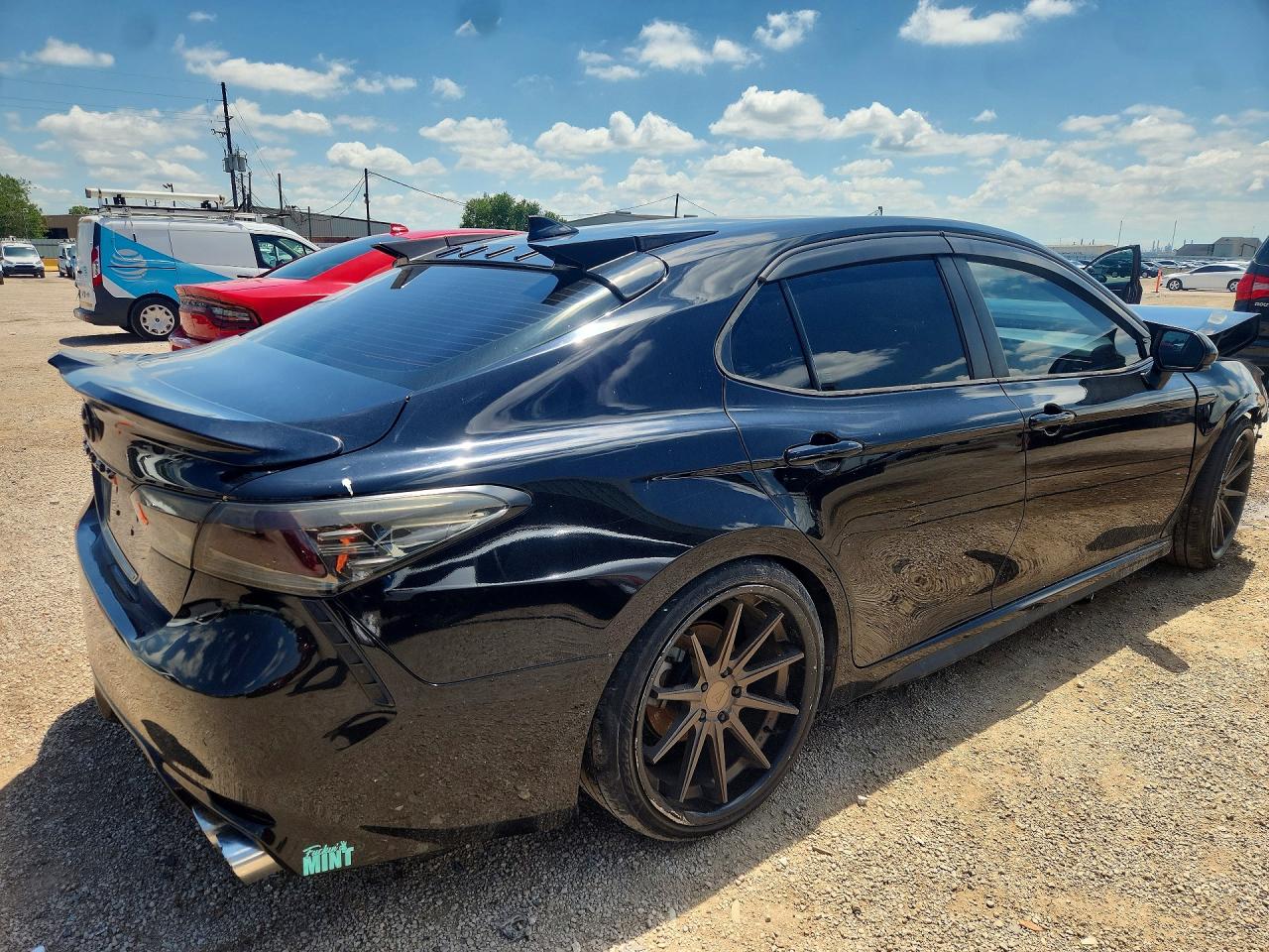 2020 TOYOTA CAMRY SE — снимка 3