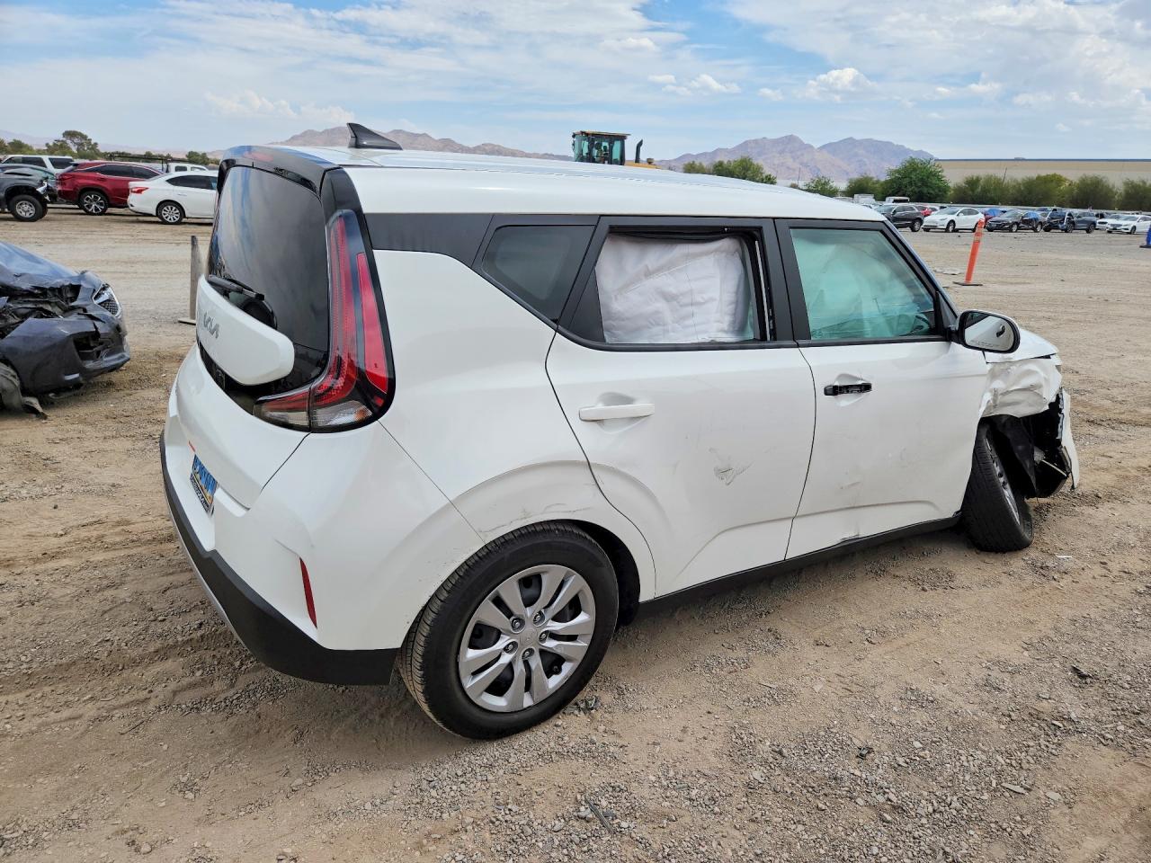 2025 KIA SOUL LX — снимка 3