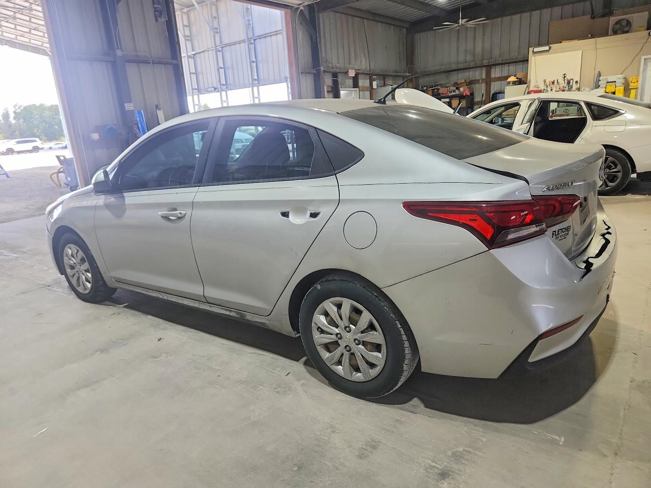 2019 HYUNDAI ACCENT SE — снимка 2