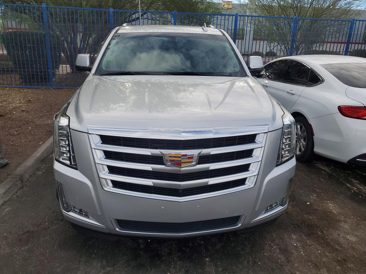 2016 CADILLAC ESCALADE ESV — снимка 5