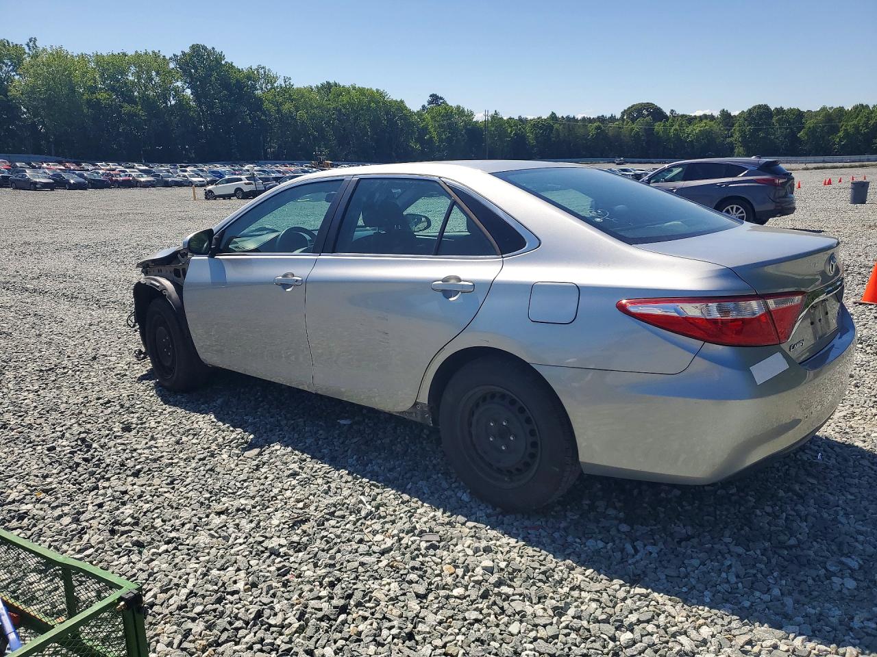 2016 TOYOTA CAMRY LE — снимка 2