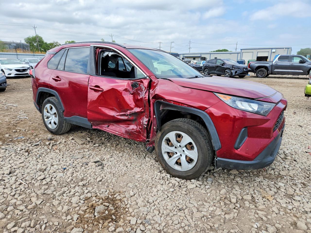 2019 TOYOTA RAV4 LE — снимка 4