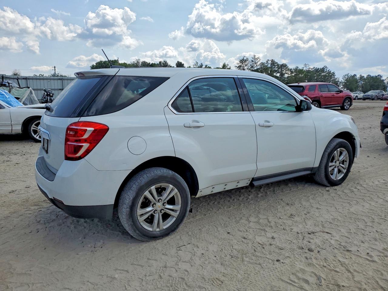 2017 CHEVROLET EQUINOX LS — снимка 3