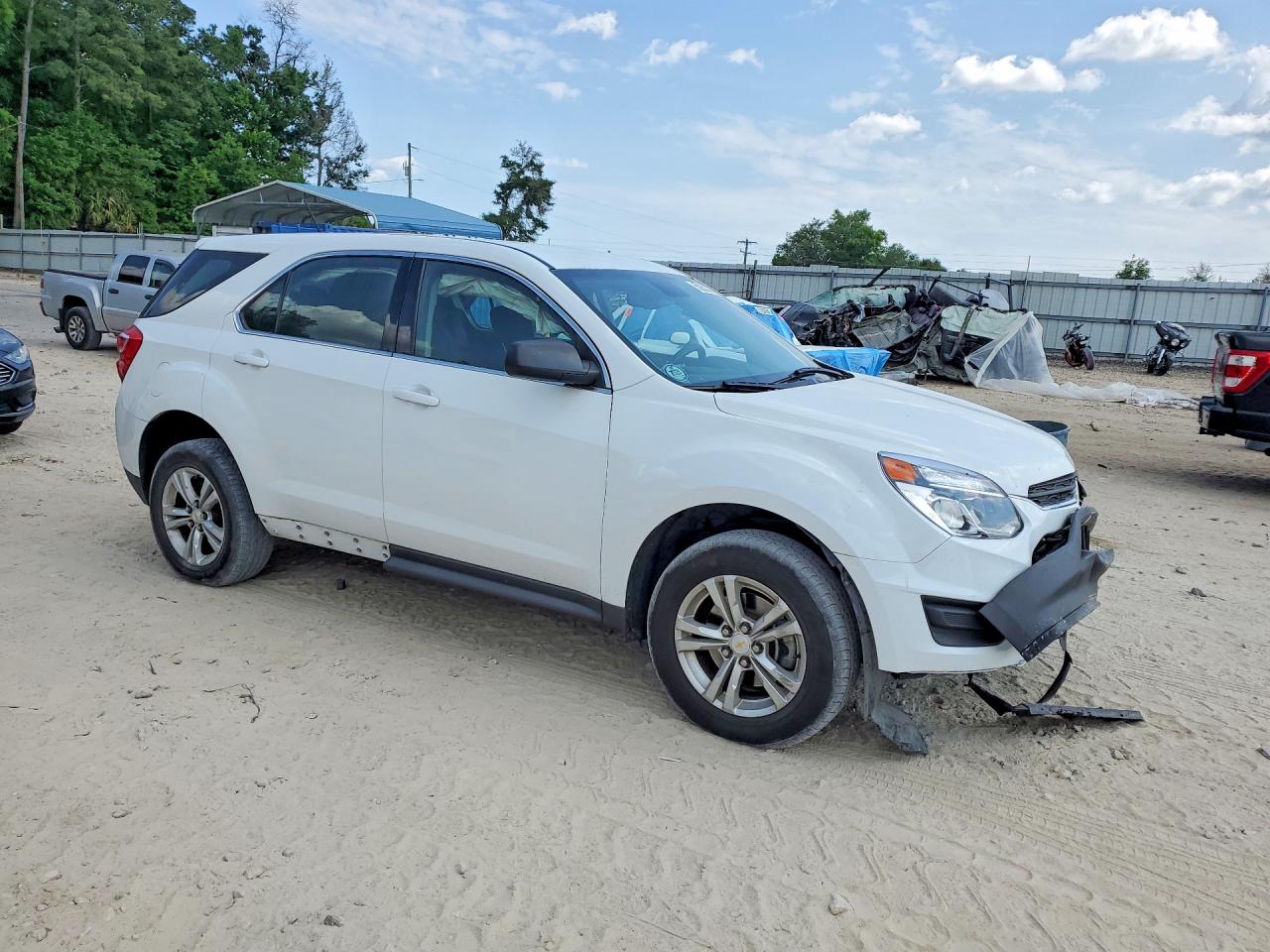 2017 CHEVROLET EQUINOX LS — снимка 4