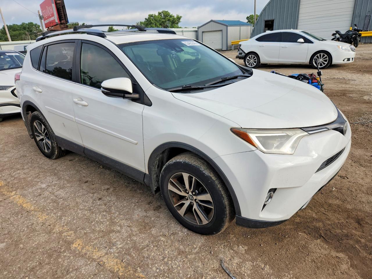 2018 TOYOTA RAV4 XLE — снимка 4