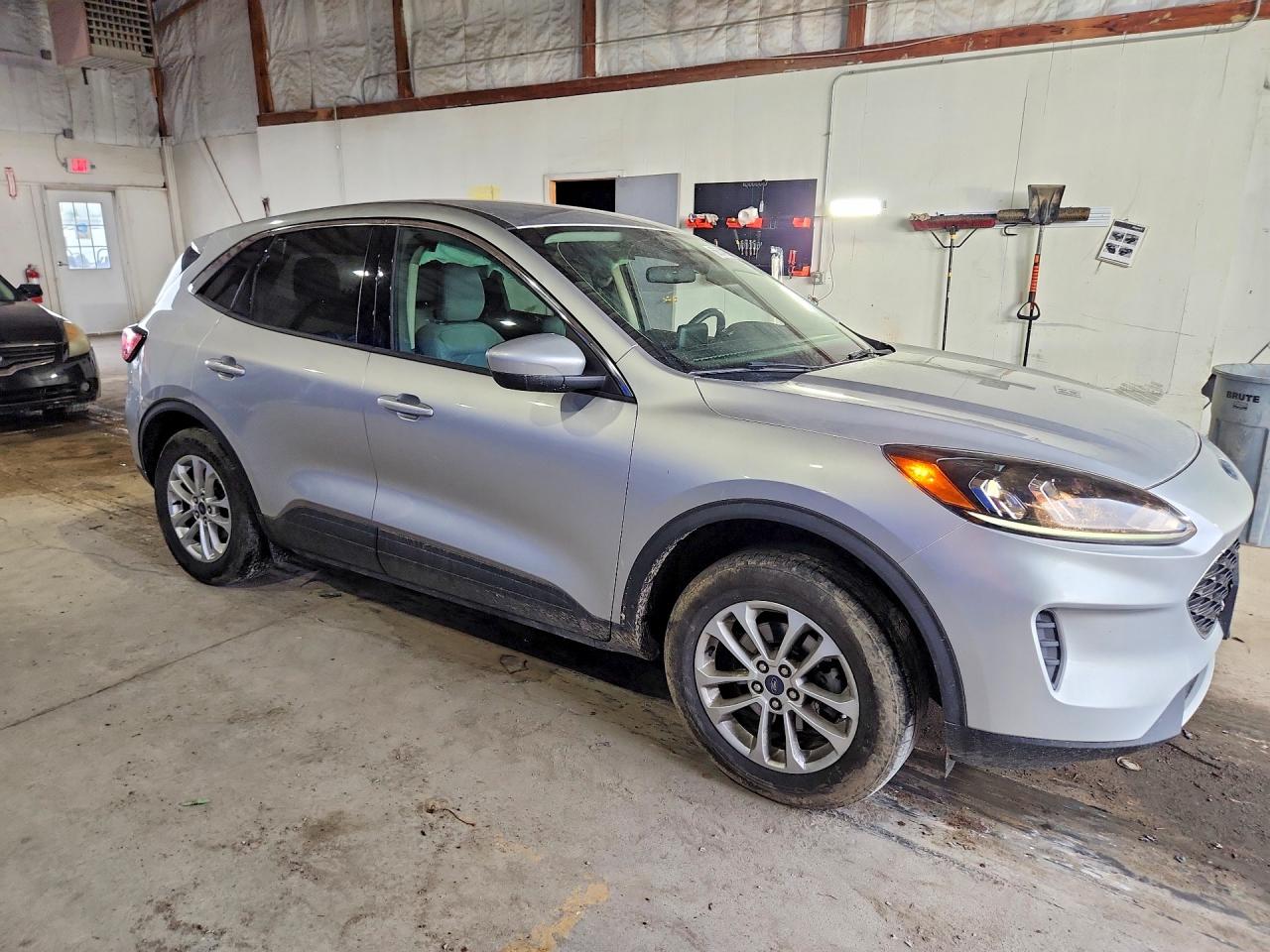 2020 FORD ESCAPE SE — снимка 4