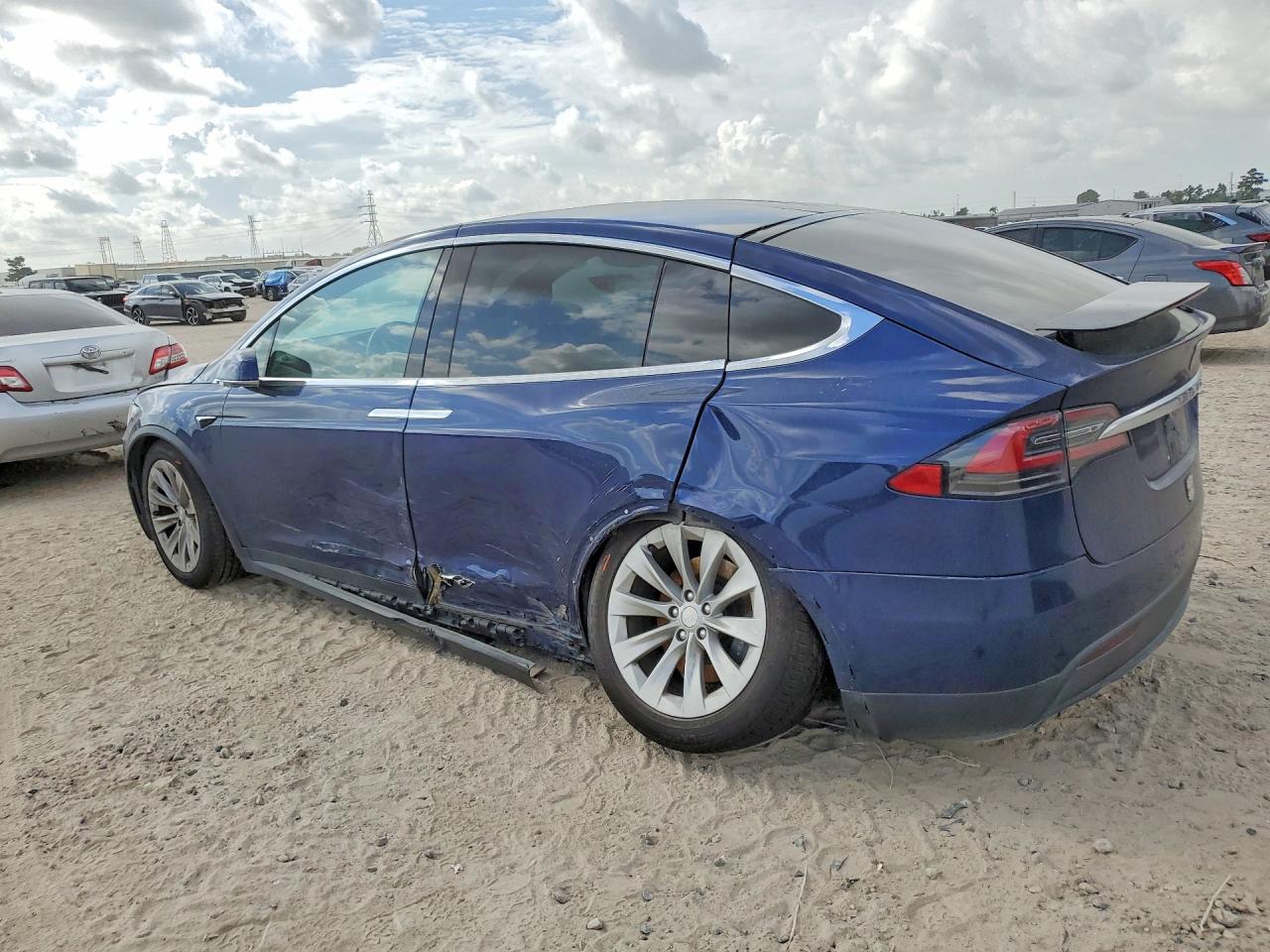 2018 TESLA MODEL X — снимка 2