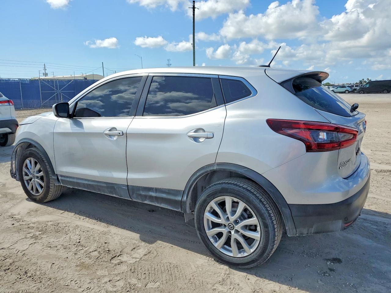2021 NISSAN ROGUE SPORT S — снимка 2