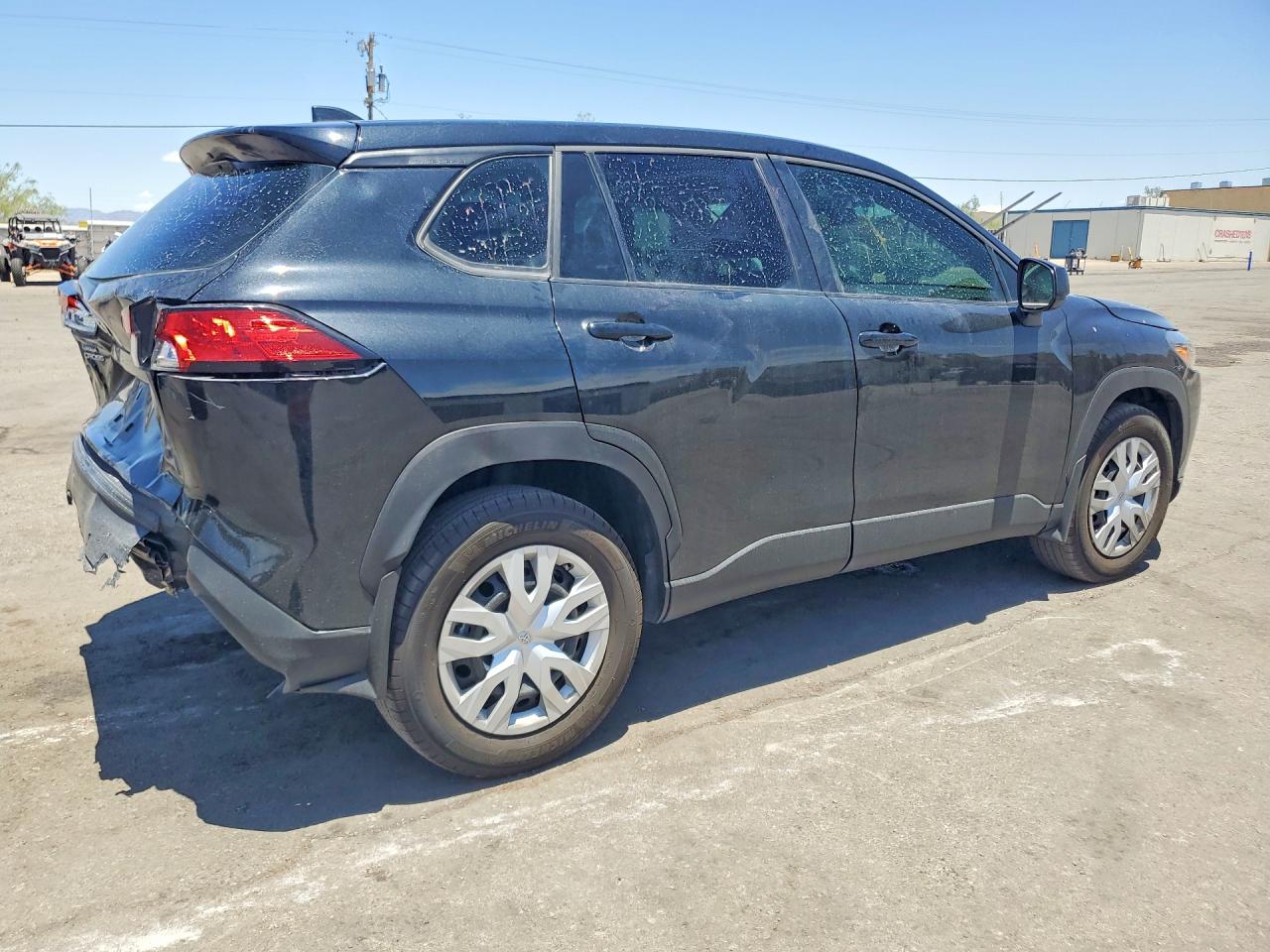 2025 TOYOTA COROLLA CROSS L — снимка 3