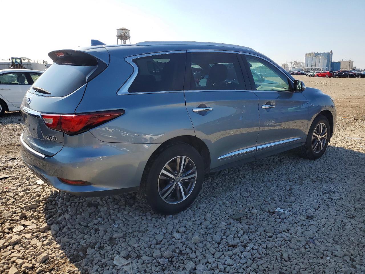 2017 INFINITI QX60 BASE — снимка 3