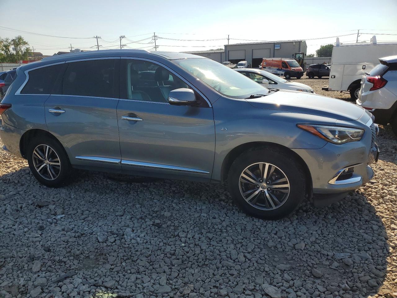 2017 INFINITI QX60 BASE — снимка 4