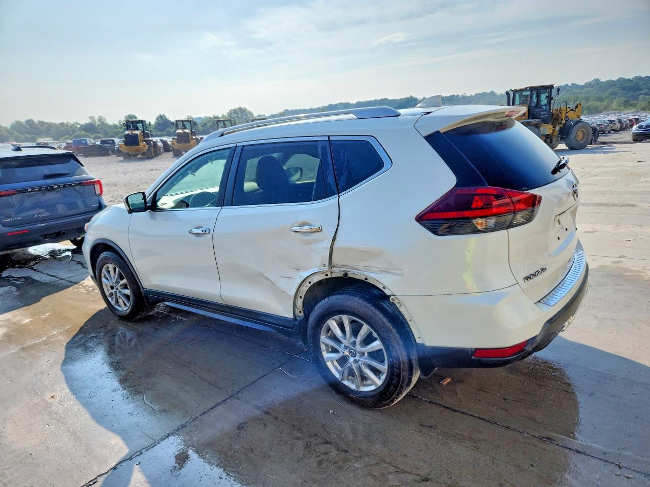 2018 NISSAN ROGUE SV — снимка 2