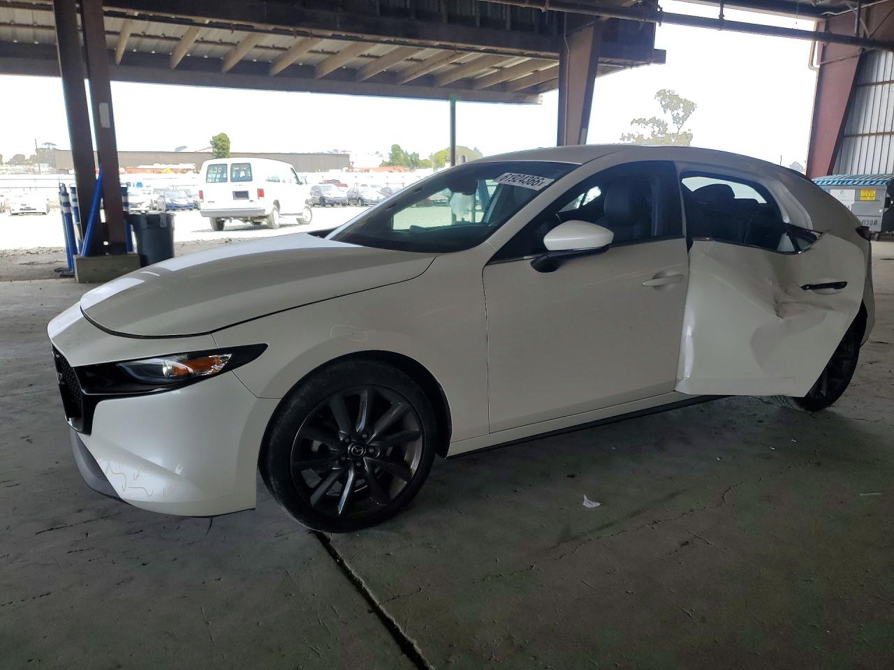 2021 MAZDA 3 SELECT