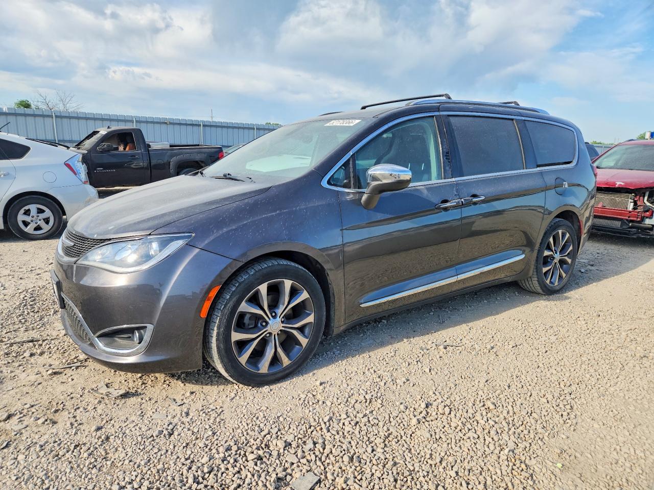 2017 CHRYSLER PACIFICA LIMITED