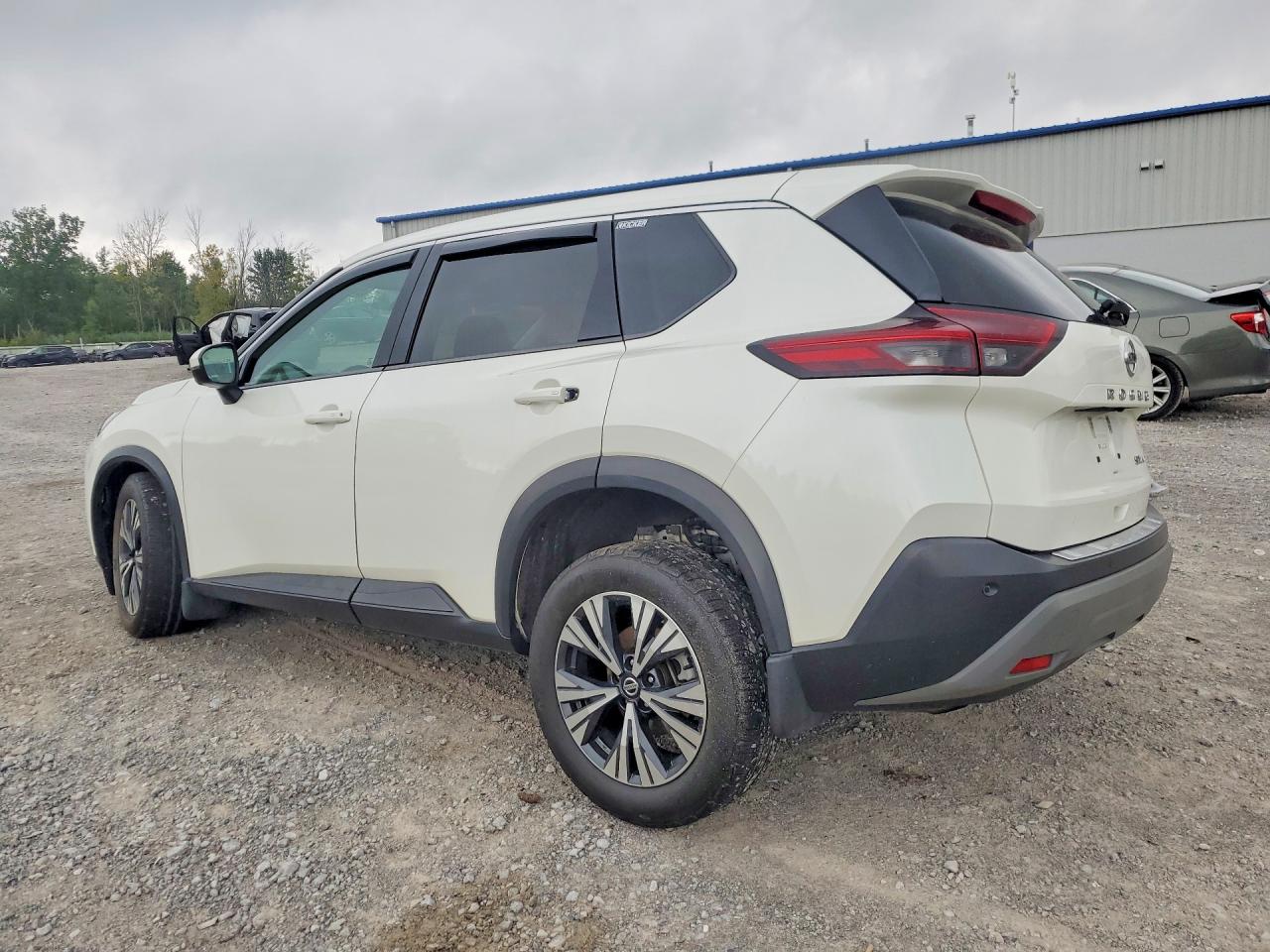 2021 NISSAN ROGUE SV — снимка 2