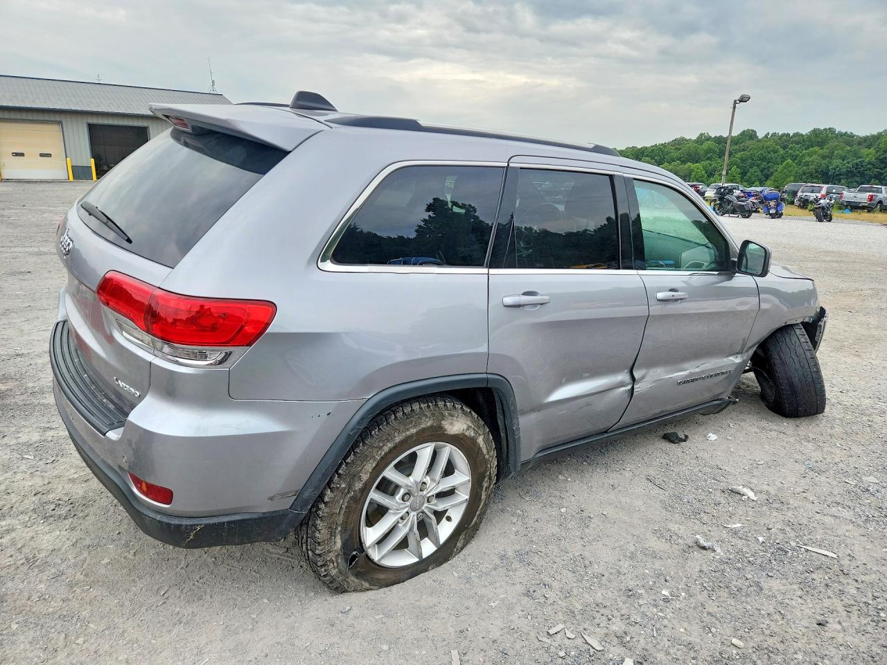 2017 JEEP GRAND CHEROKEE LAREDO — снимка 3