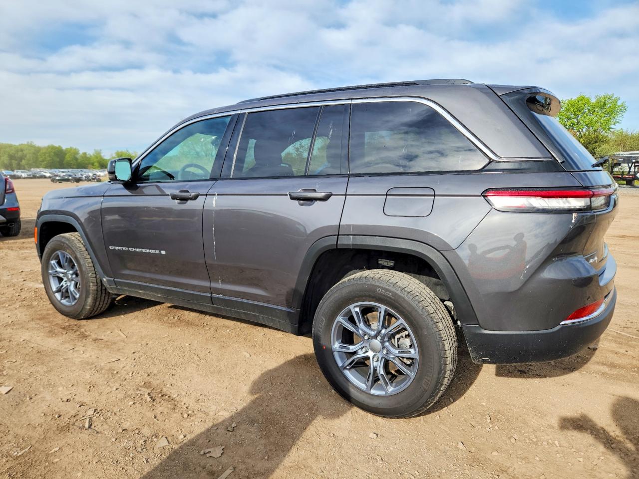 2025 JEEP GRAND CHEROKEE LIMITED — снимка 2