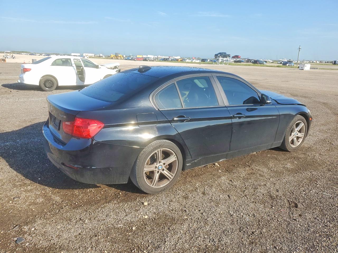2013 BMW 328 I — снимка 3