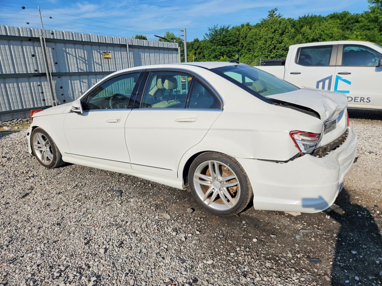 2013 MERCEDES-BENZ C250 — снимка 2