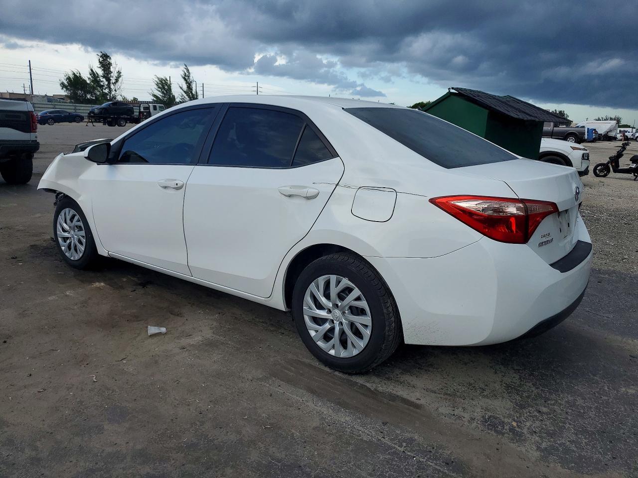 2018 TOYOTA COROLLA LE — снимка 2