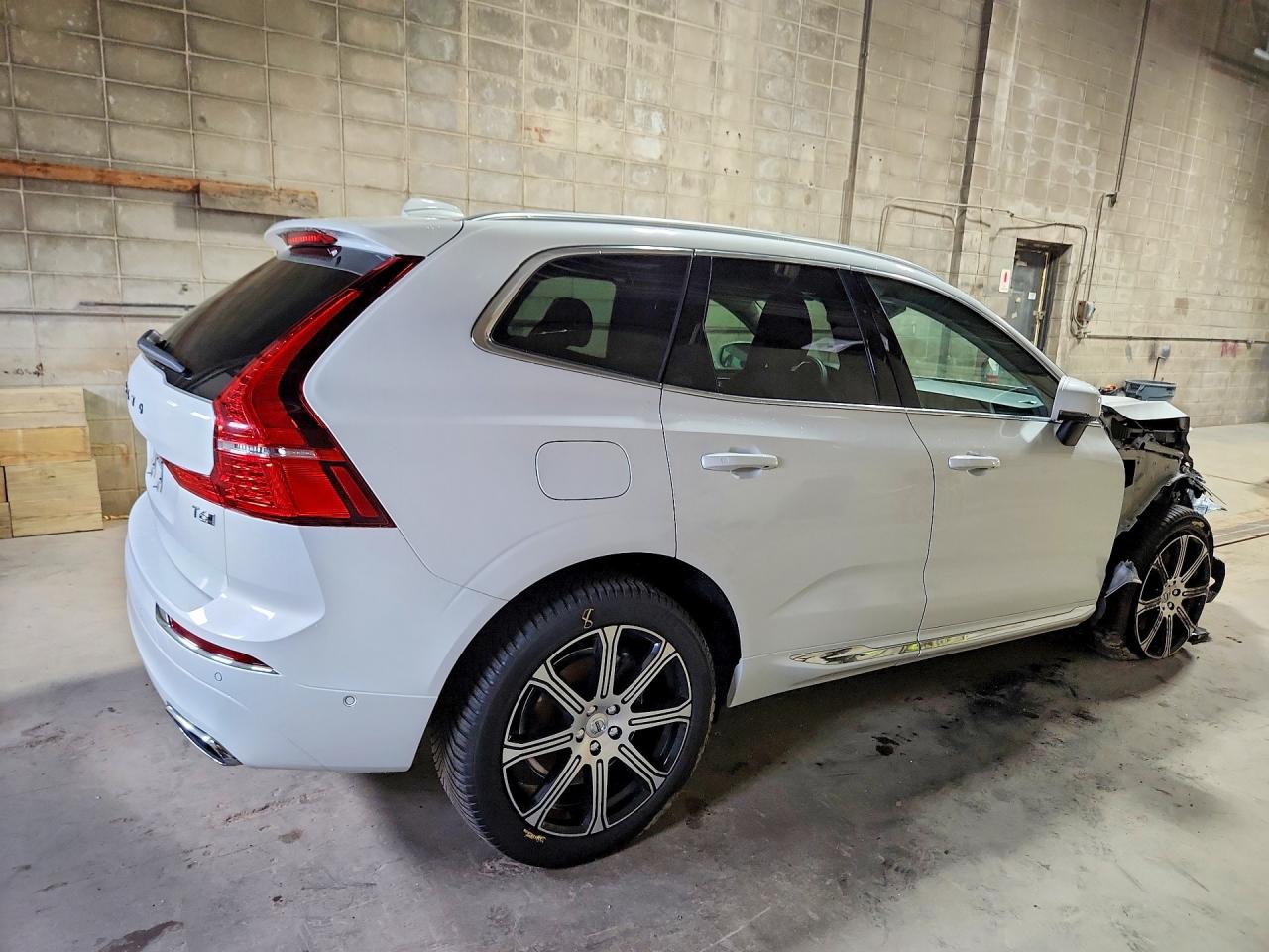 2021 VOLVO XC60 T6 INSCRIPTION — снимка 3