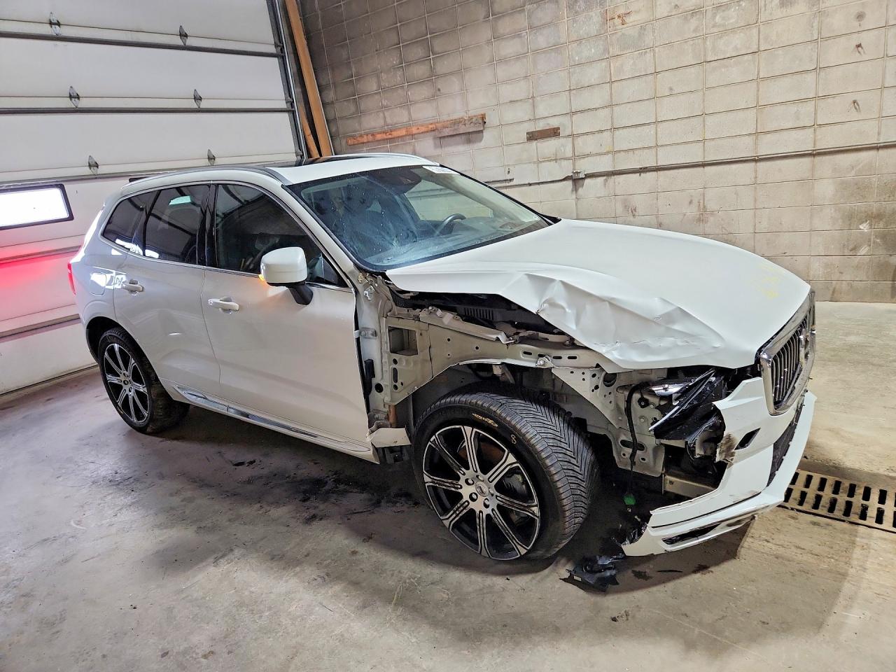 2021 VOLVO XC60 T6 INSCRIPTION — снимка 4