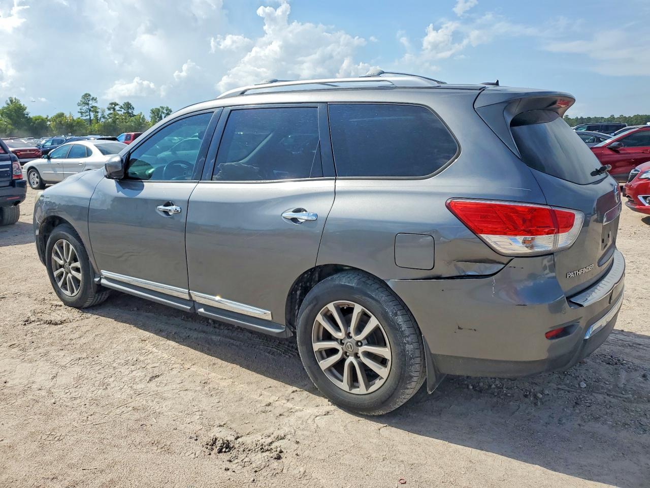 2015 NISSAN PATHFINDER SL — снимка 2