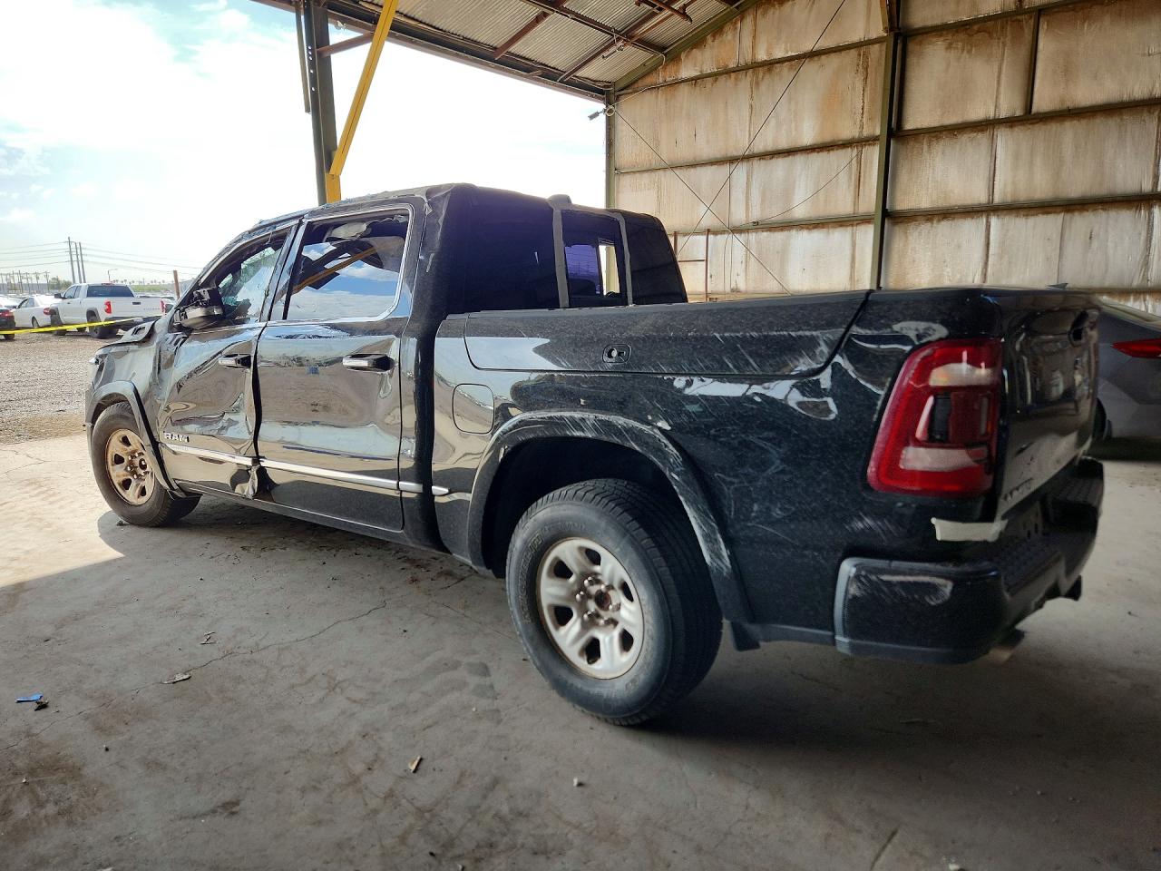 2019 RAM 1500 LIMITED — снимка 2
