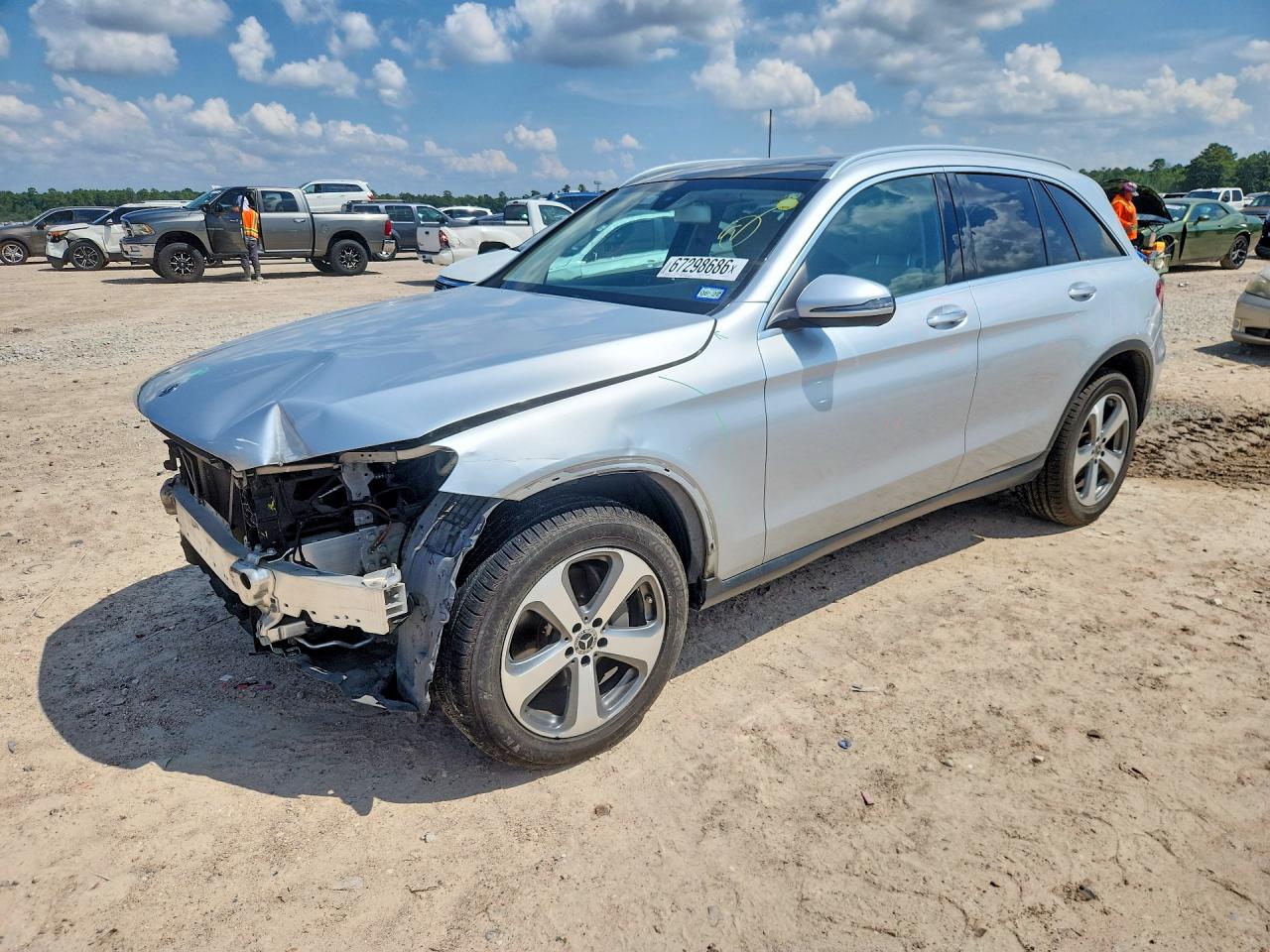 2019 MERCEDES-BENZ GLC 300