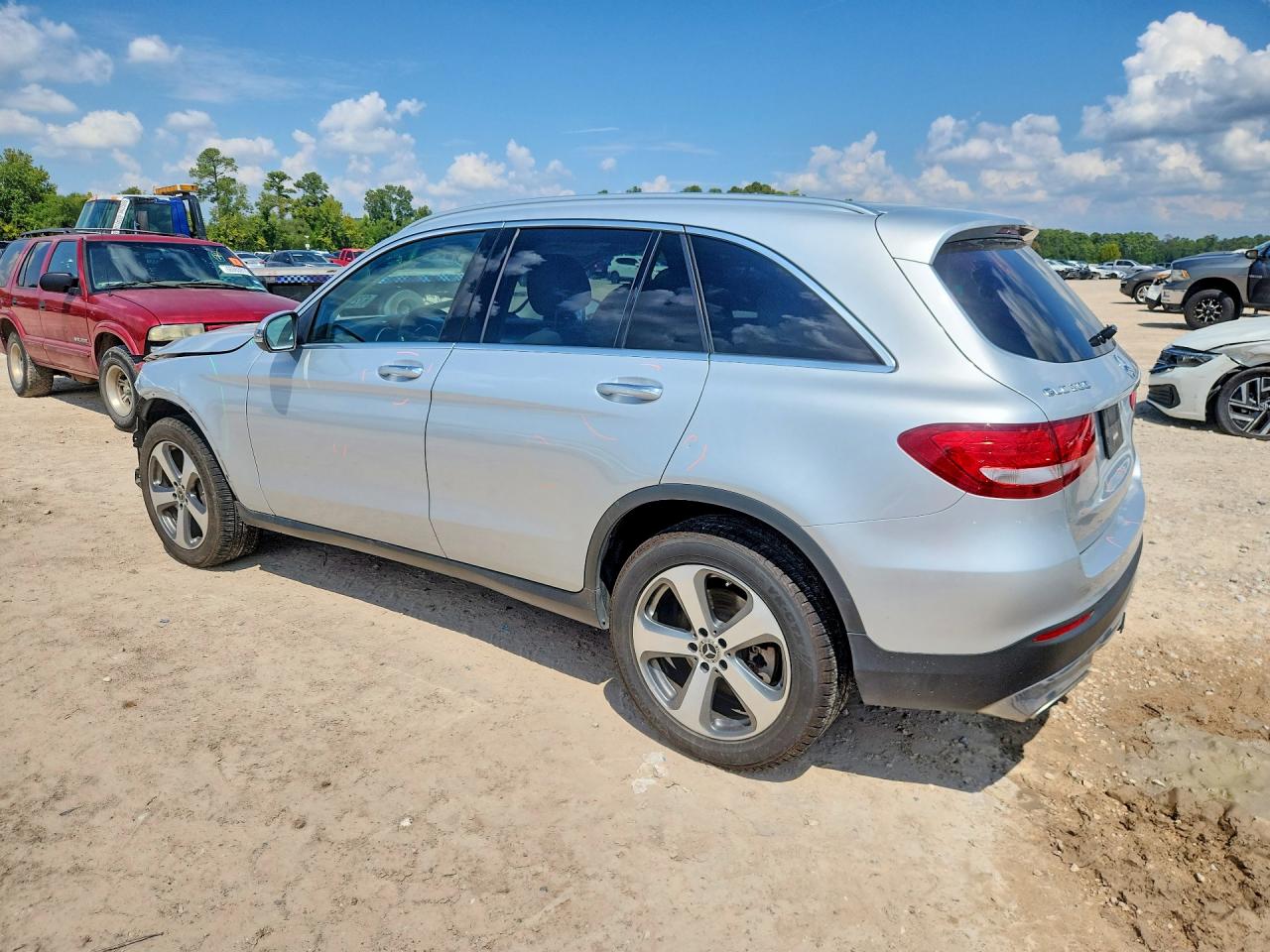 2019 MERCEDES-BENZ GLC 300 — снимка 2