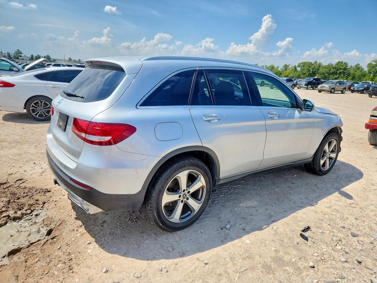 2019 MERCEDES-BENZ GLC 300 — снимка 3