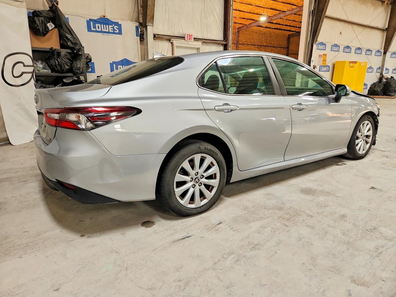 2021 TOYOTA CAMRY LE — снимка 3