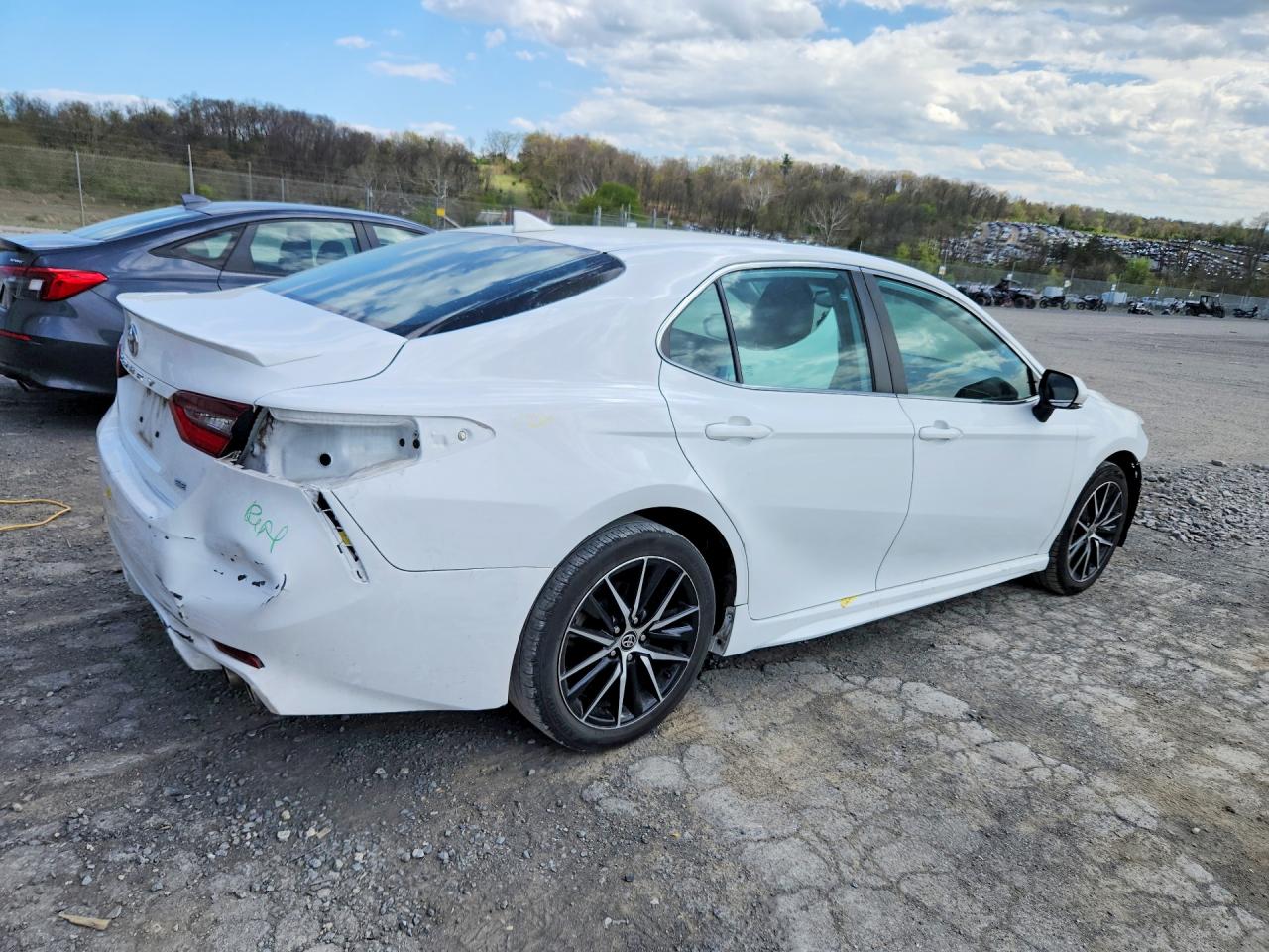 2022 TOYOTA CAMRY SE — снимка 3