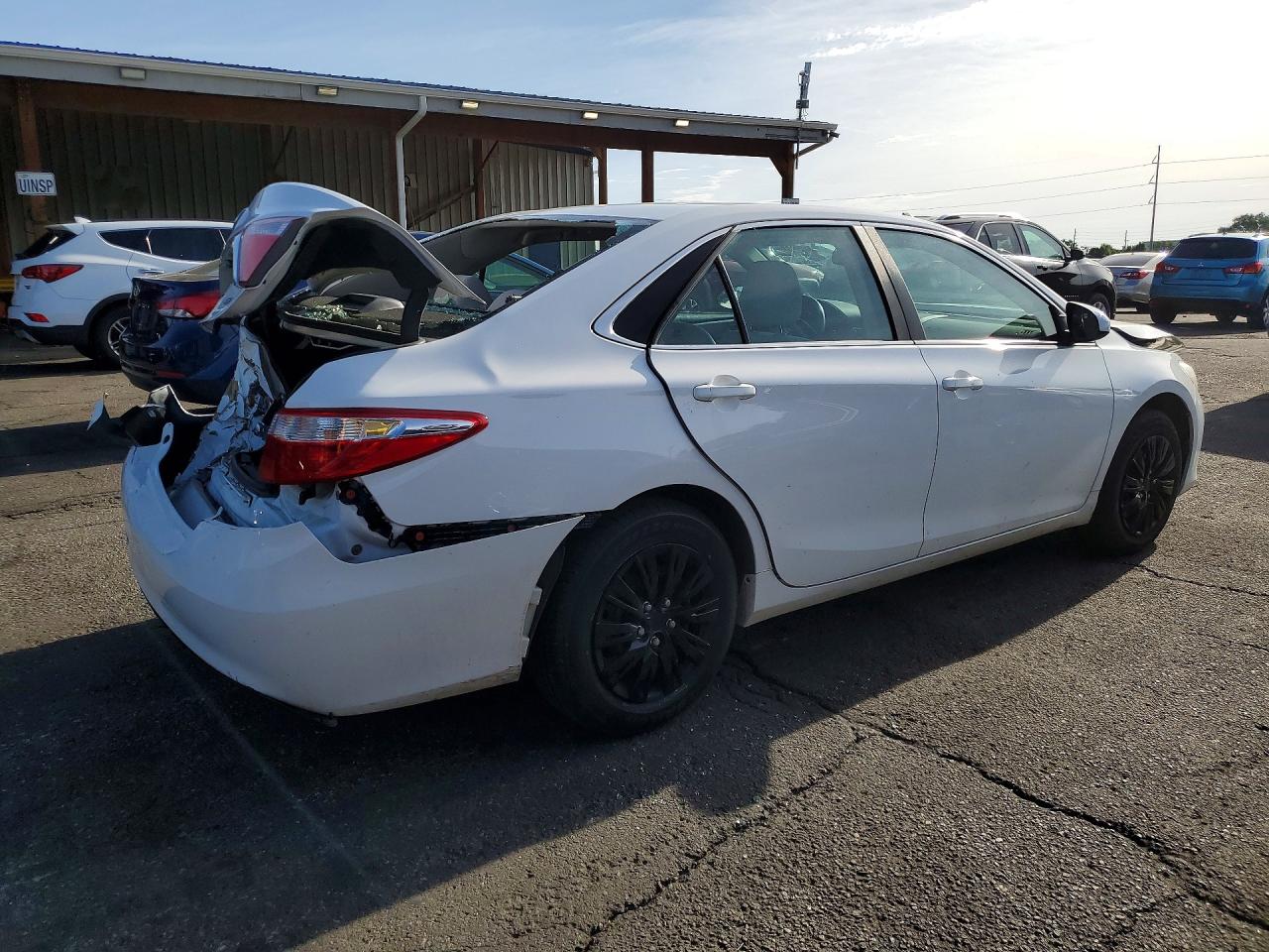 2016 TOYOTA CAMRY LE — снимка 3
